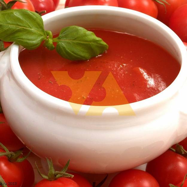 Томатный суп с лимоном и розмарином