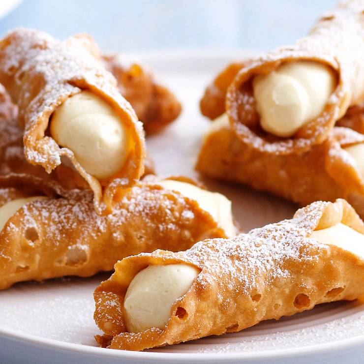 Канноли